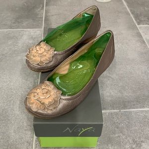 Gently used Naya Rustica tica in Nickel Alloy Size 5.